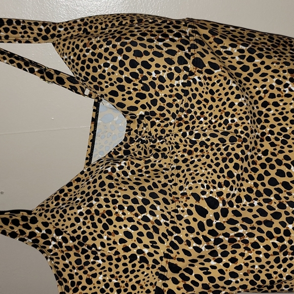 NWT On The Beach Cheetah Print tankini top - Picture 2 of 8